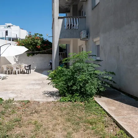 By The Sea - Diklo, - 20894