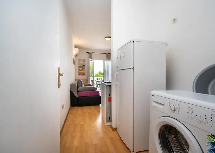 By The Sea - Diklo, - 20894