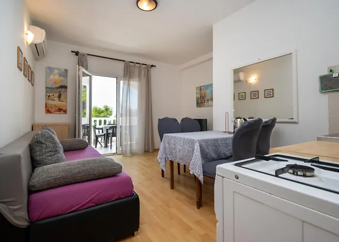 By The Sea - Diklo, - 20894 شقة