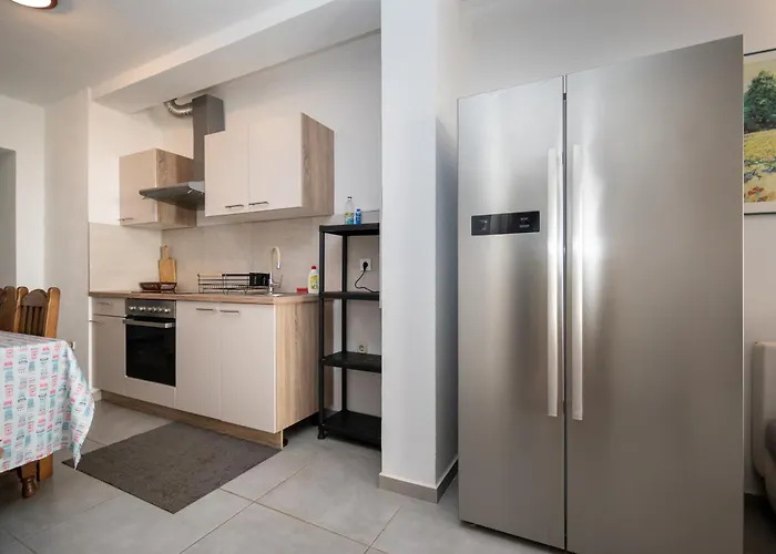 By The Sea - Diklo, - 20894 زادار