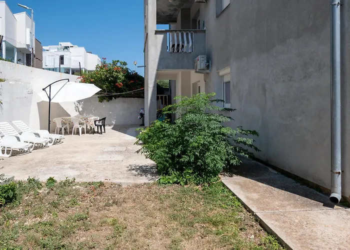 By The Sea - Diklo, - 20894